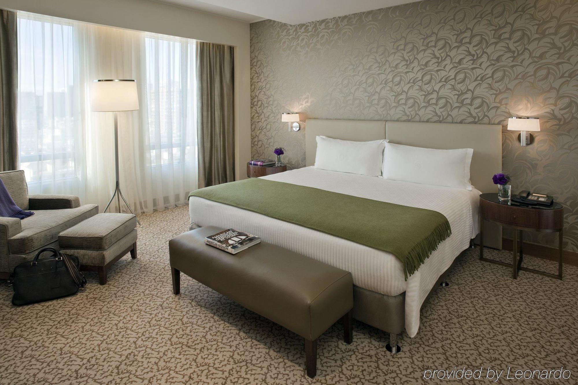 Alvear Art Hotel Буенос-Айрес Екстер'єр фото A bedroom at the hotel