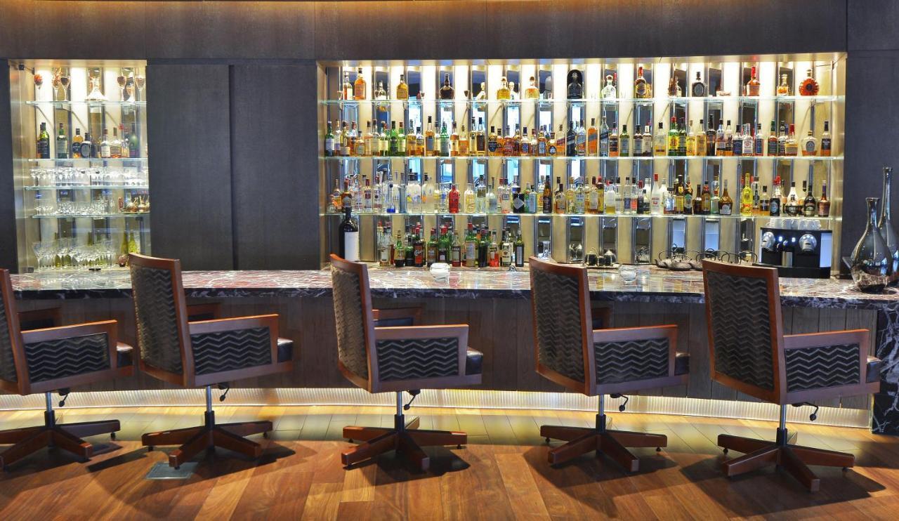 Alvear Art Hotel Буенос-Айрес Екстер'єр фото The bar at the lounge